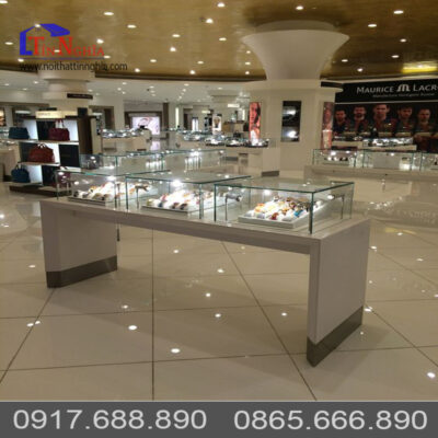 tủ trưng bày trang sức